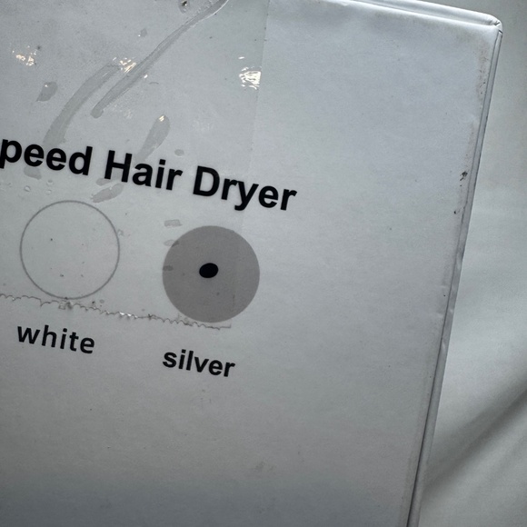 Ionic Blow Dryer High Speed Brushless Motor Diffusser and Nozzle 5 Temps 2 Speed - Picture 4 of 9